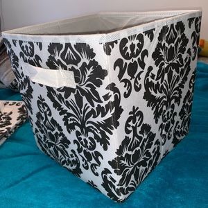 4 Cube Organizers
